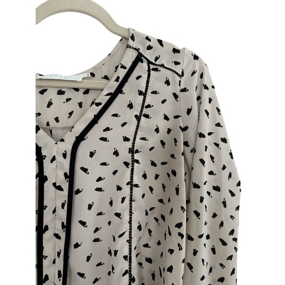 ASTR The Label High Low Blouse Tan and Black Size Small - Picture 4 of 4